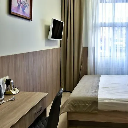 Expo Hotel Comfort Kyiv Exterior photo