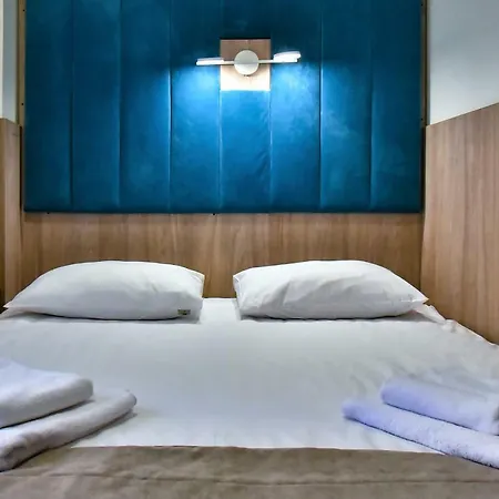 Expo Hotel Comfort Kyiv Exterior photo